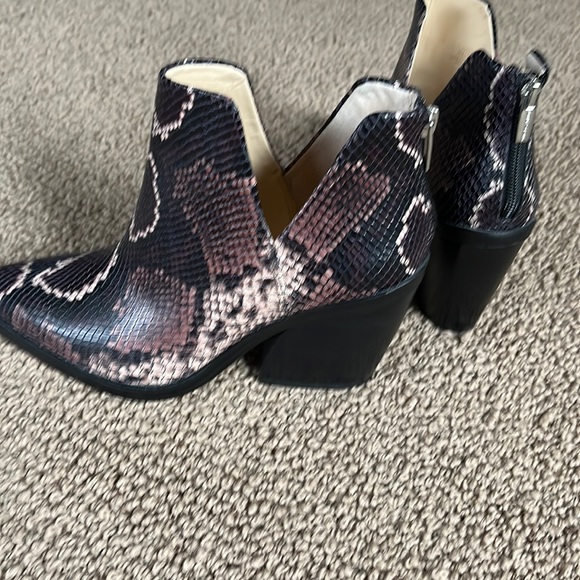 Vince Camuto | Shoes | Vince Camuto Iconic Booties | Poshmark